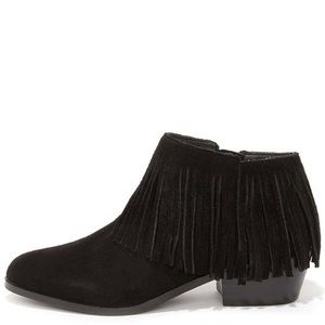 Steve Madden Patzee Black Suede Fringe Bootie